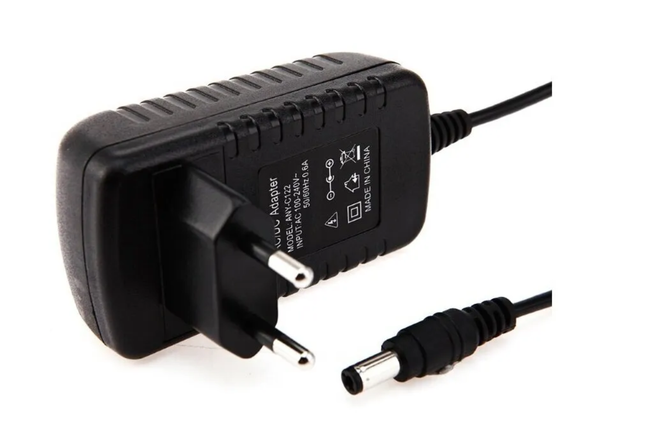 Блок питания 9,0V 2,0A, 5,5*2,5мм