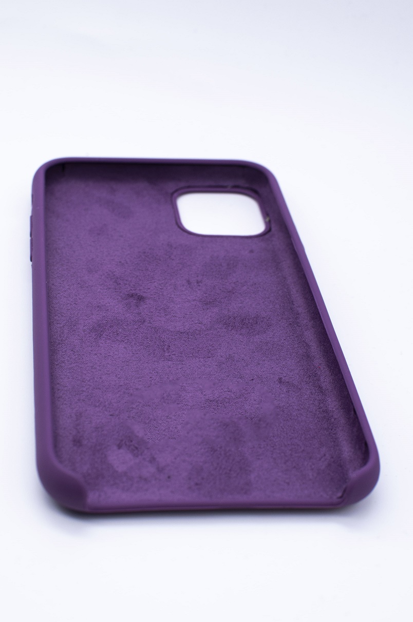 Чехол силиконовый гладкий Soft Touch iPhone 11 Pro Max, сливовый (№45)