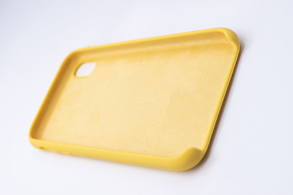 Чехол силиконовый гладкий Soft Touch iPhone XR, желтый №4,40