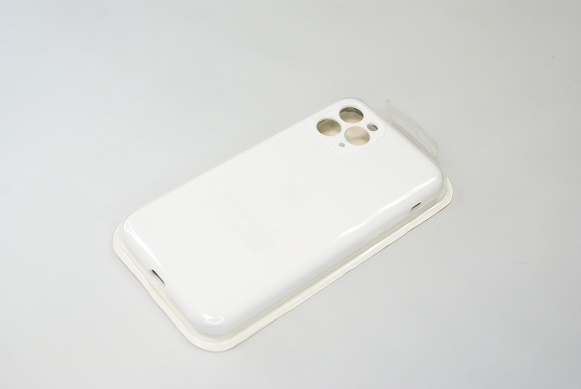 Чехол силиконовый гладкий Soft Touch iPhone 11 Pro, белый №9 (закрытый низ)