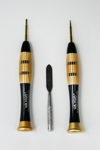 Набор отверток Ya Xun YX8182 (отвертка крестовая 1.5 и отвертка iPhone 0.8)