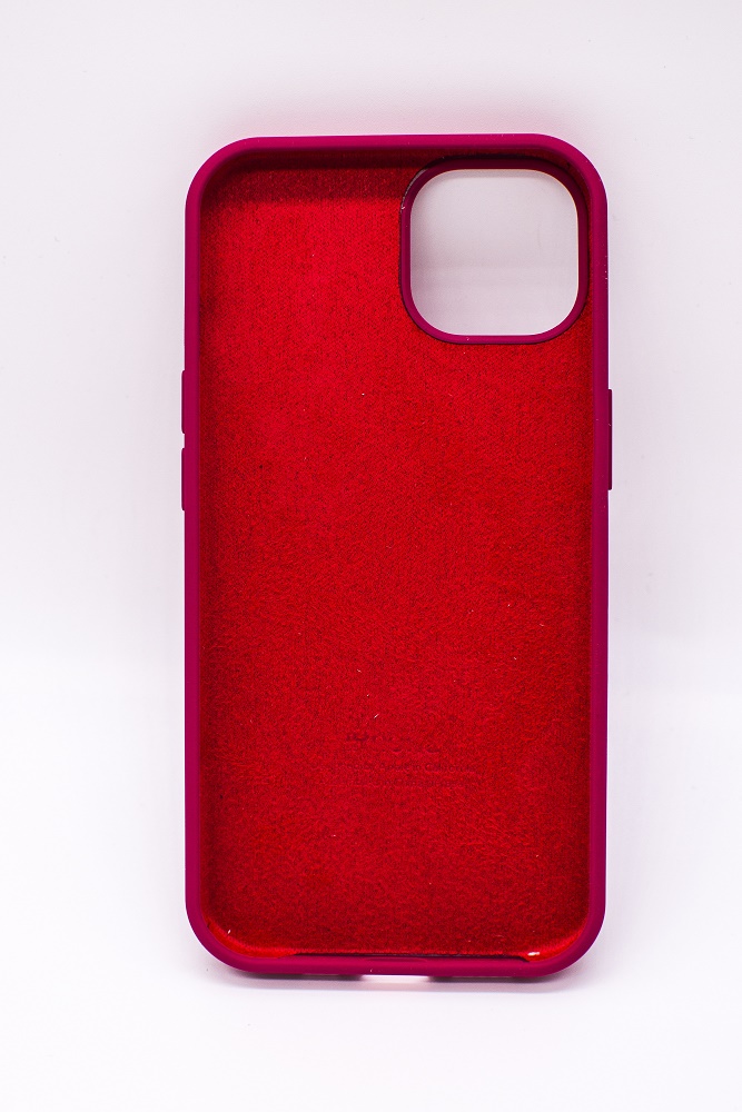 Чехол силиконовый гладкий Soft Touch iPhone 13, бордовый №35 (закрытый низ)