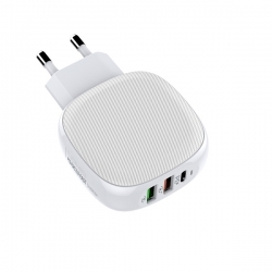 Сетевой USB адаптер LDNIO A3510Q (3 USB, PD + QC 3.0, 28,5W с кабелем Type-C to Lightning, белый