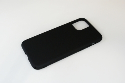 Чехол пластиковый матовый iPhone 11 Pro, черный