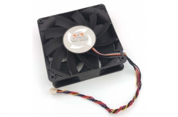 Вентилятор для майнинг машин KZ14038B012U 140x140x38 12V 7.2A 7500RPM Вентилятор для майнинг машин KZ14038B012U 140x140x38 12V 7.2A 7500RPM