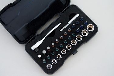 Набор инструментов Duka RS-2 (33 в 1) с битами и трещоткой в кейсе